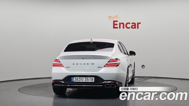 Genesis G70