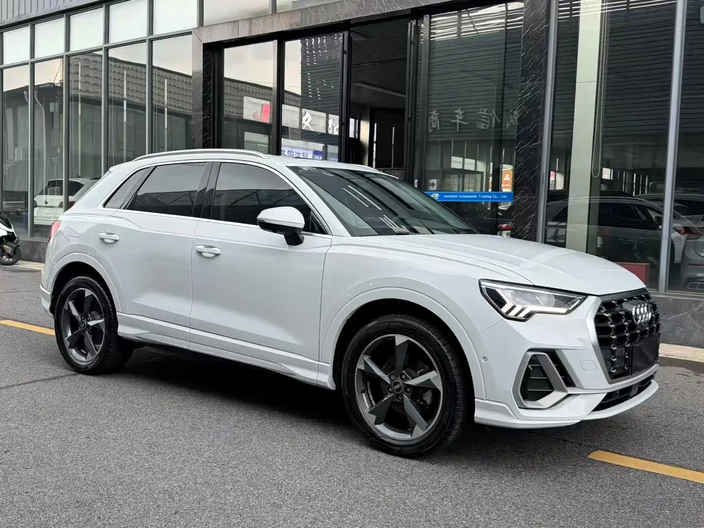 Audi Q3