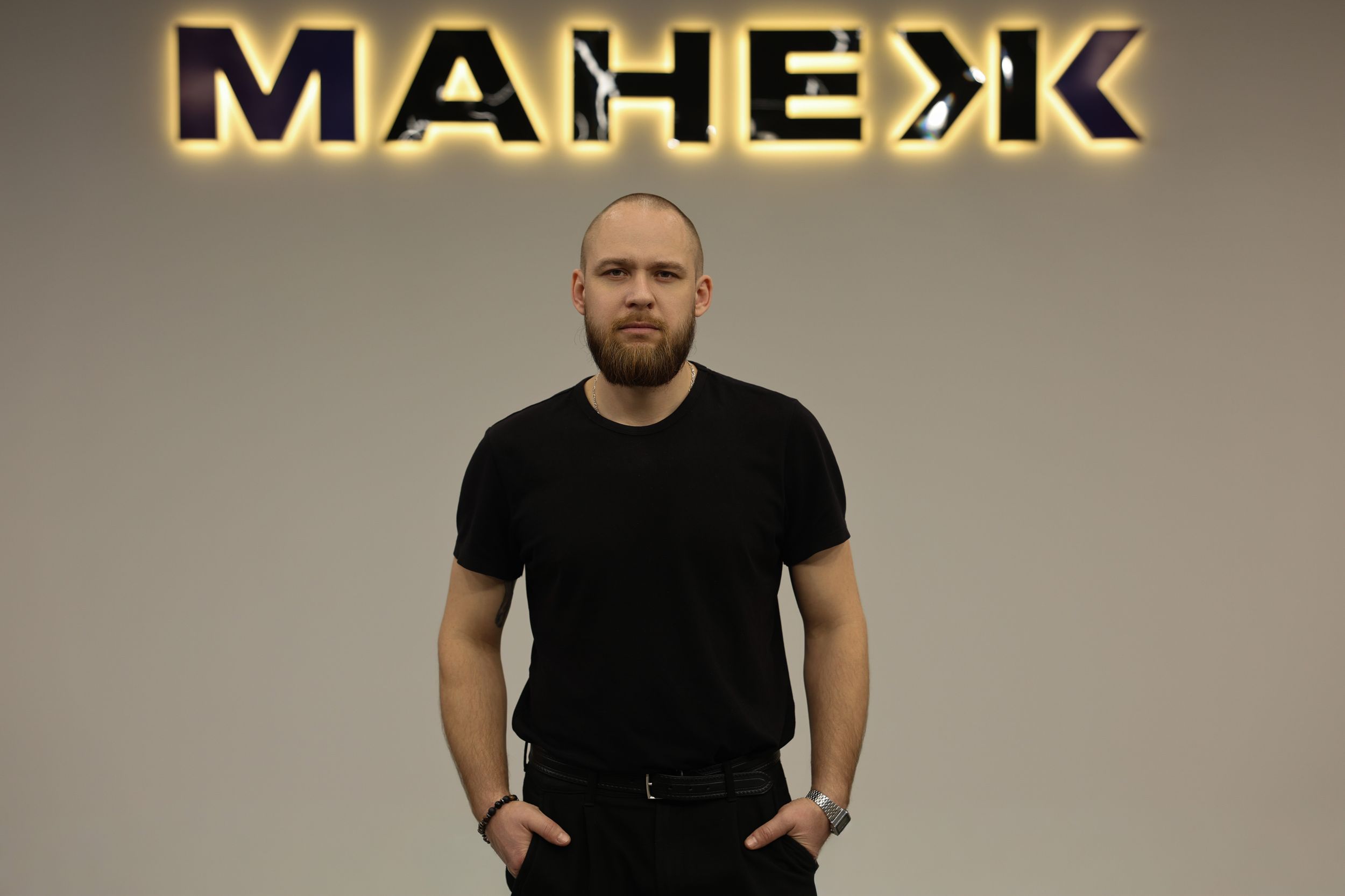 Александр Олейников