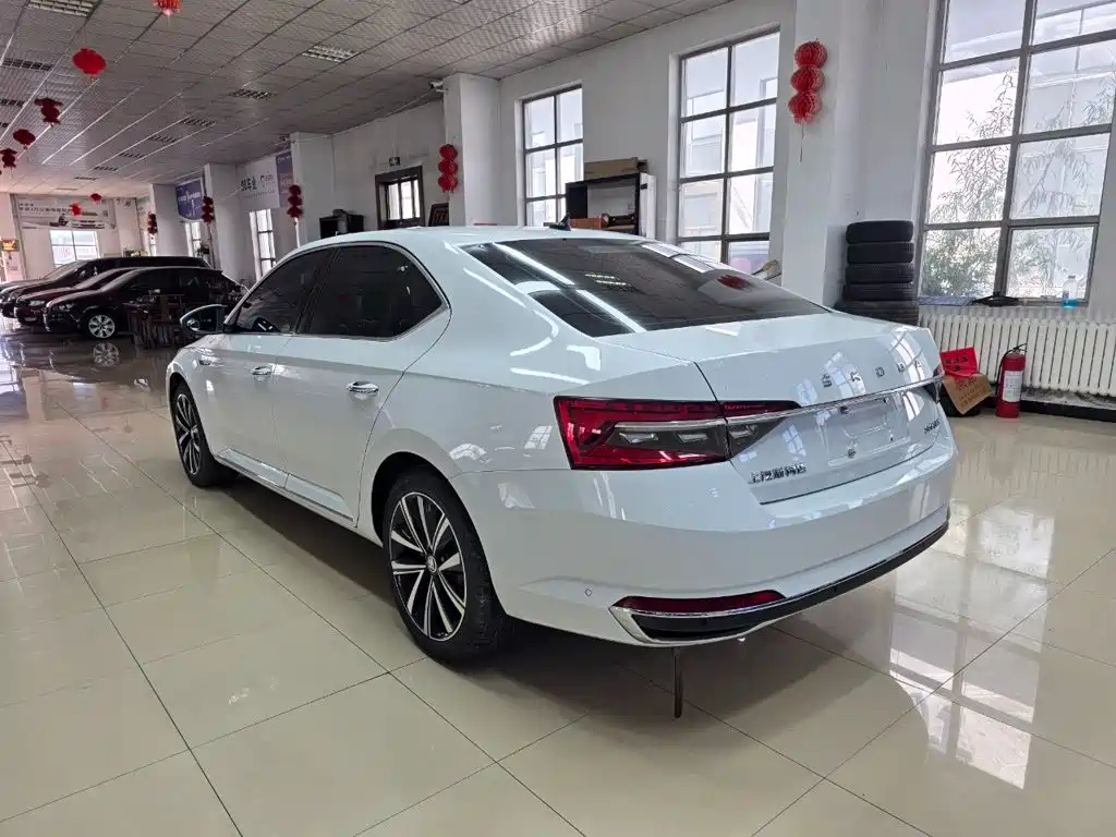 Skoda Superb