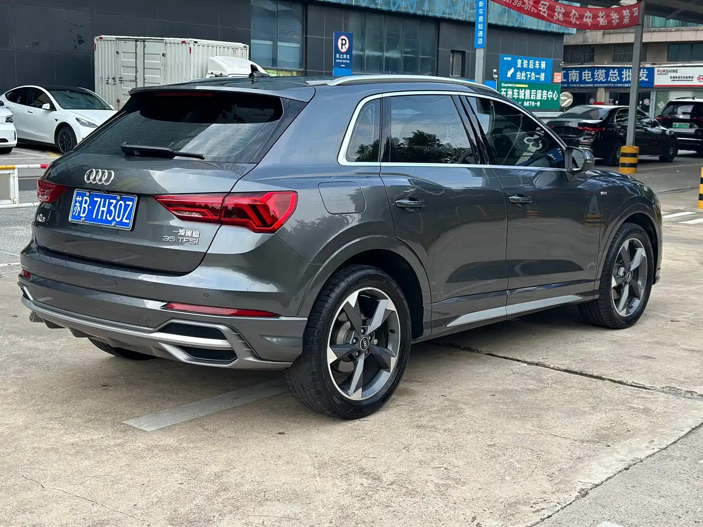 Audi Q3