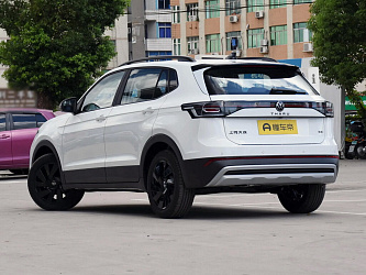 Volkswagen Tharu 1,5 AT