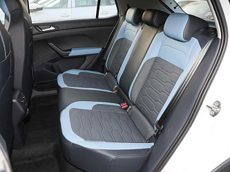 Volkswagen Tharu 1,5 AT